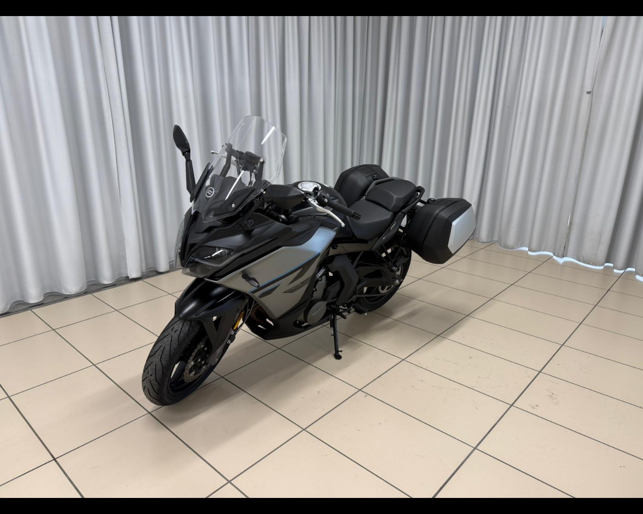 CFMOTO 650GT