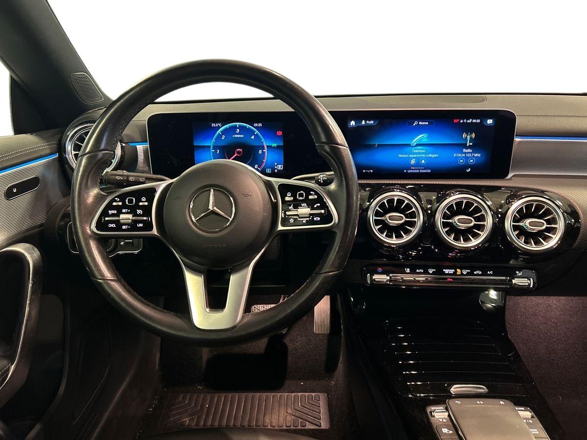 Mercedes CLA Shooting Brake CLA Shooting Brake 180 D Sport 7G-DCT - 11