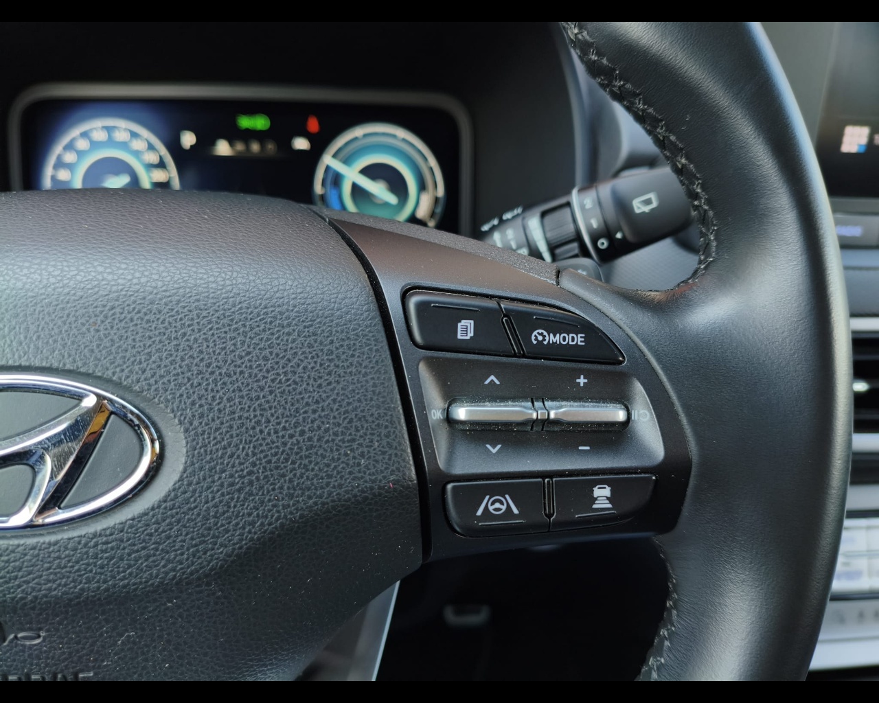 Foto HYUNDAI Kona 64 kWh EV Xline 204cv