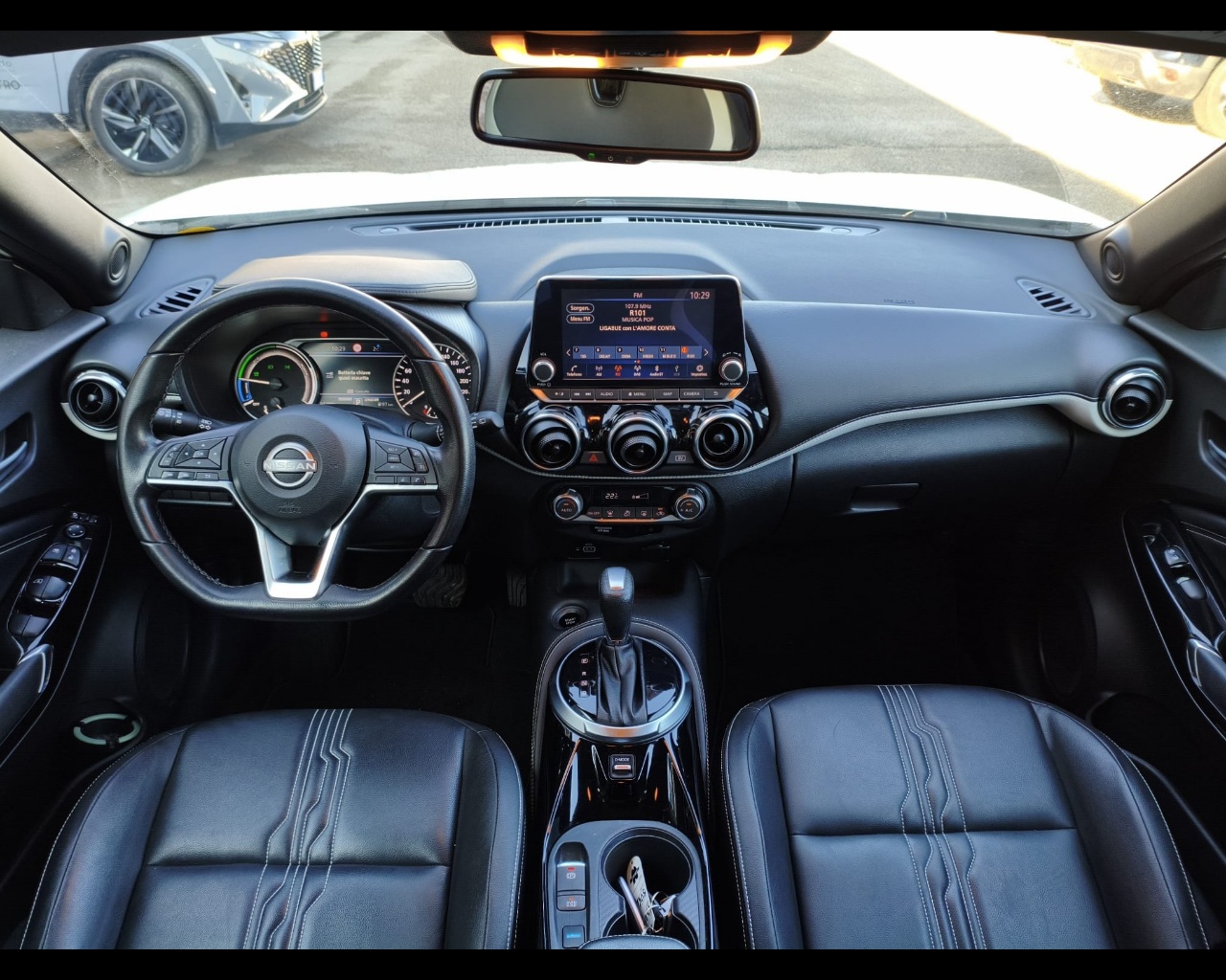 Foto NISSAN Juke 1.6 hev Premiere Edition