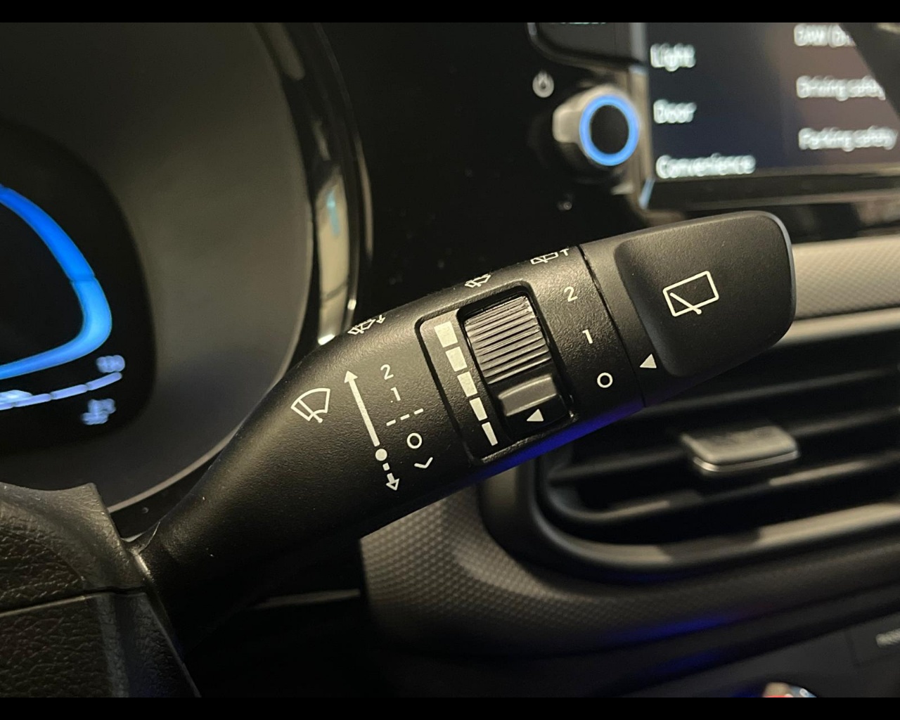 Foto HYUNDAI I10 PE MY25 5P 1.0 GPL MT CONNECTLINE