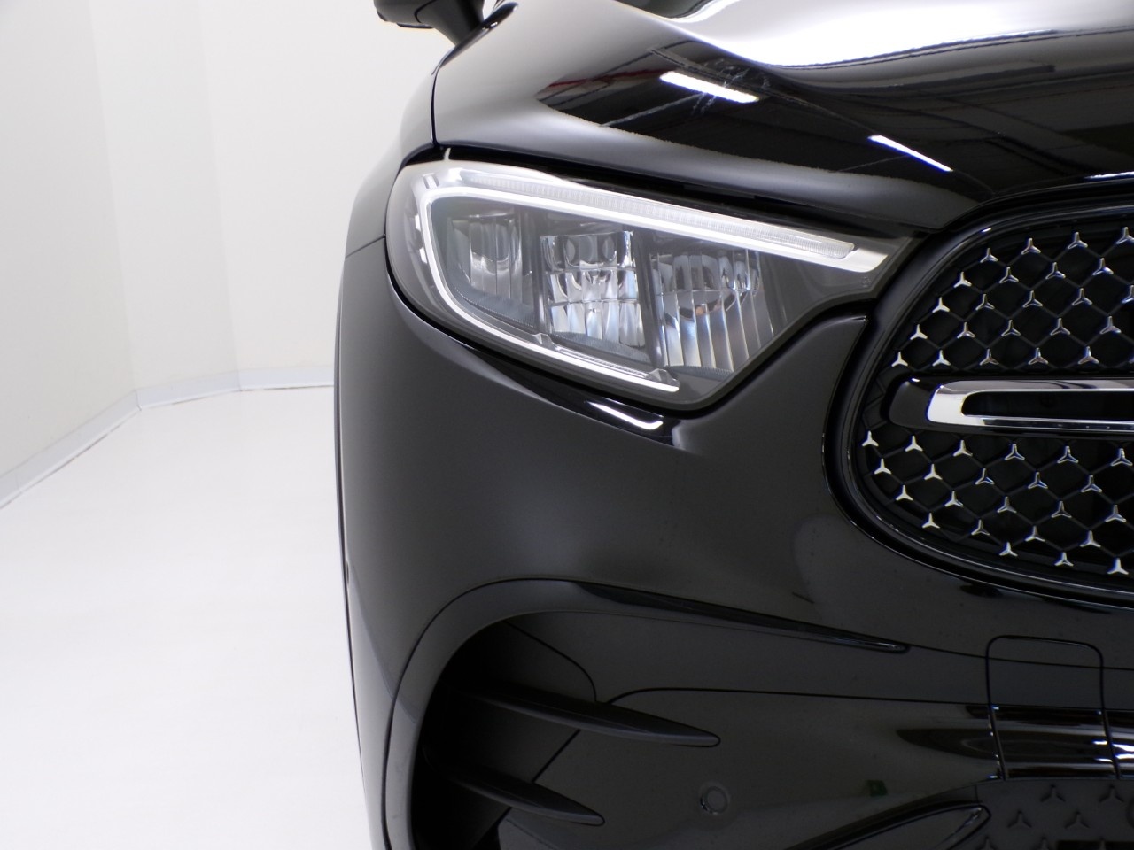 Mercedes  GLC Coupe 200 AMG Line Advanced Plus 4Matic 9G-Tronic - 5