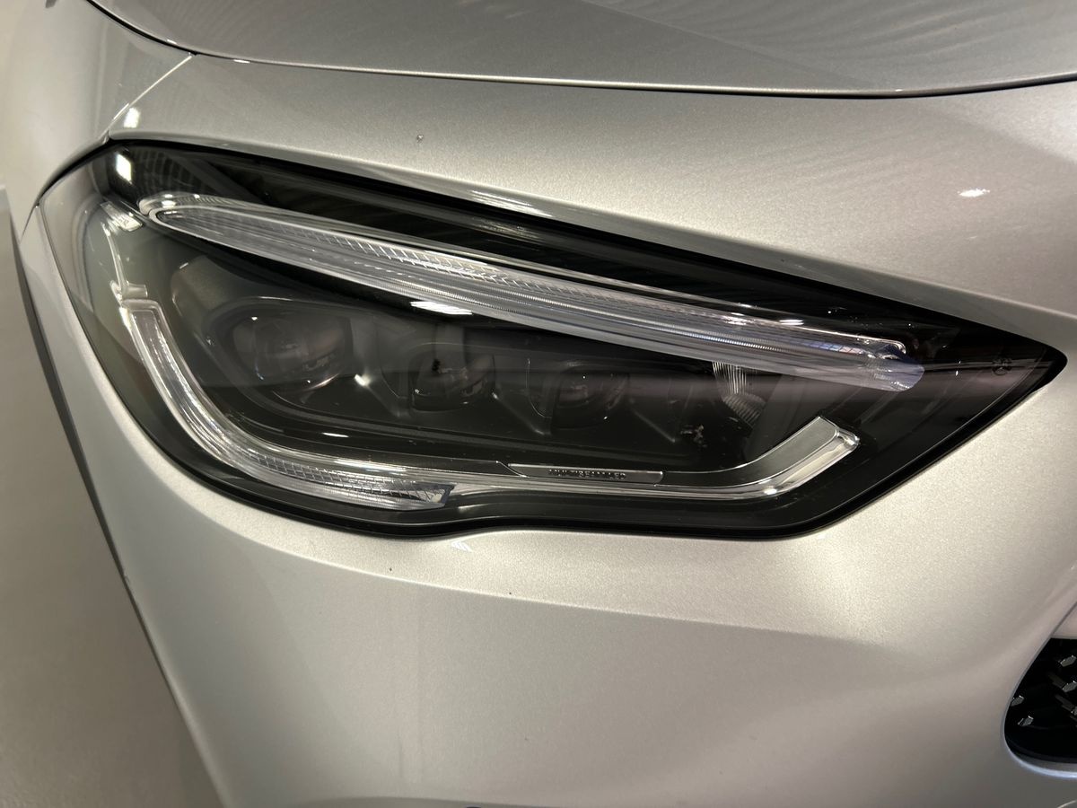 Mercedes GLA GLA 200 D Premium 4Matic 8G-DCT - 7