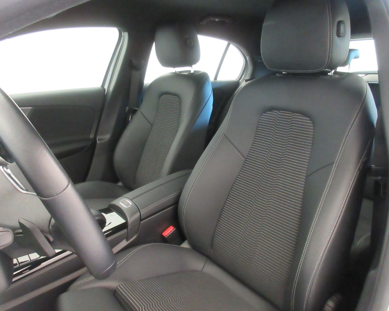 Mercedes Classe A Classe A 180 D Sport 8G-DCT - 12