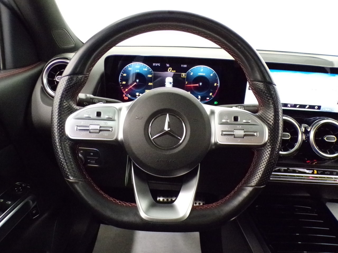 Mercedes GLB GLB 200 D Premium 8G-DCT - 17