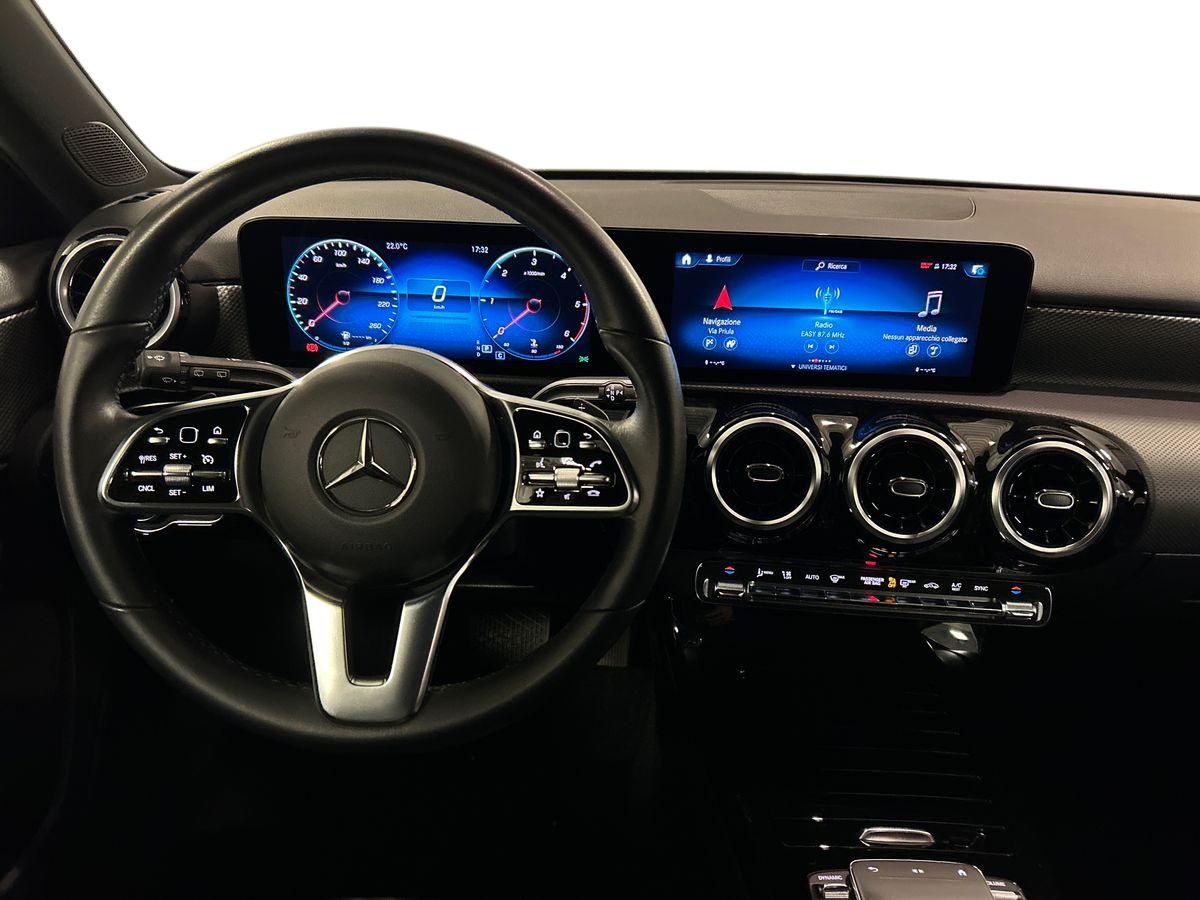 Mercedes Classe A Classe A 180 D Sport Night edition 8G-DCT - 11