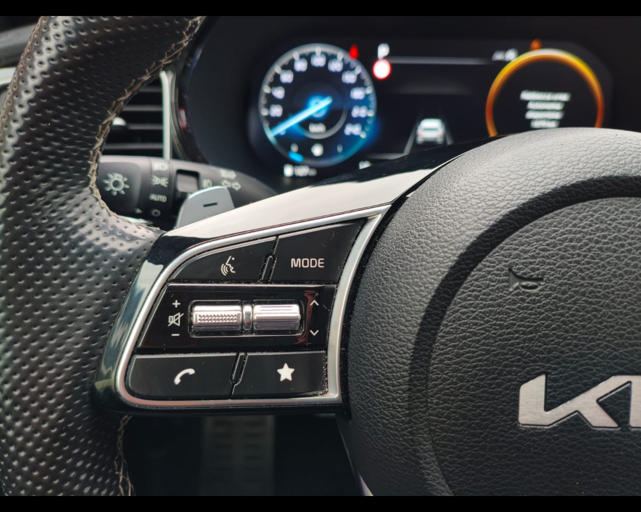 Foto KIA XCeed 1.6 crdi mhev GT-line Plus 136cv dct