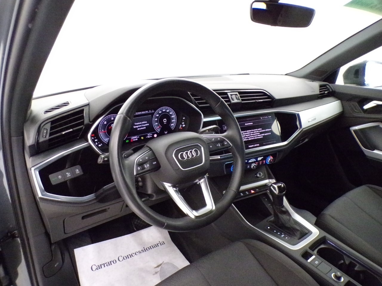 Audi Q3 Q3 35 2.0 TDI Business S tronic - 12