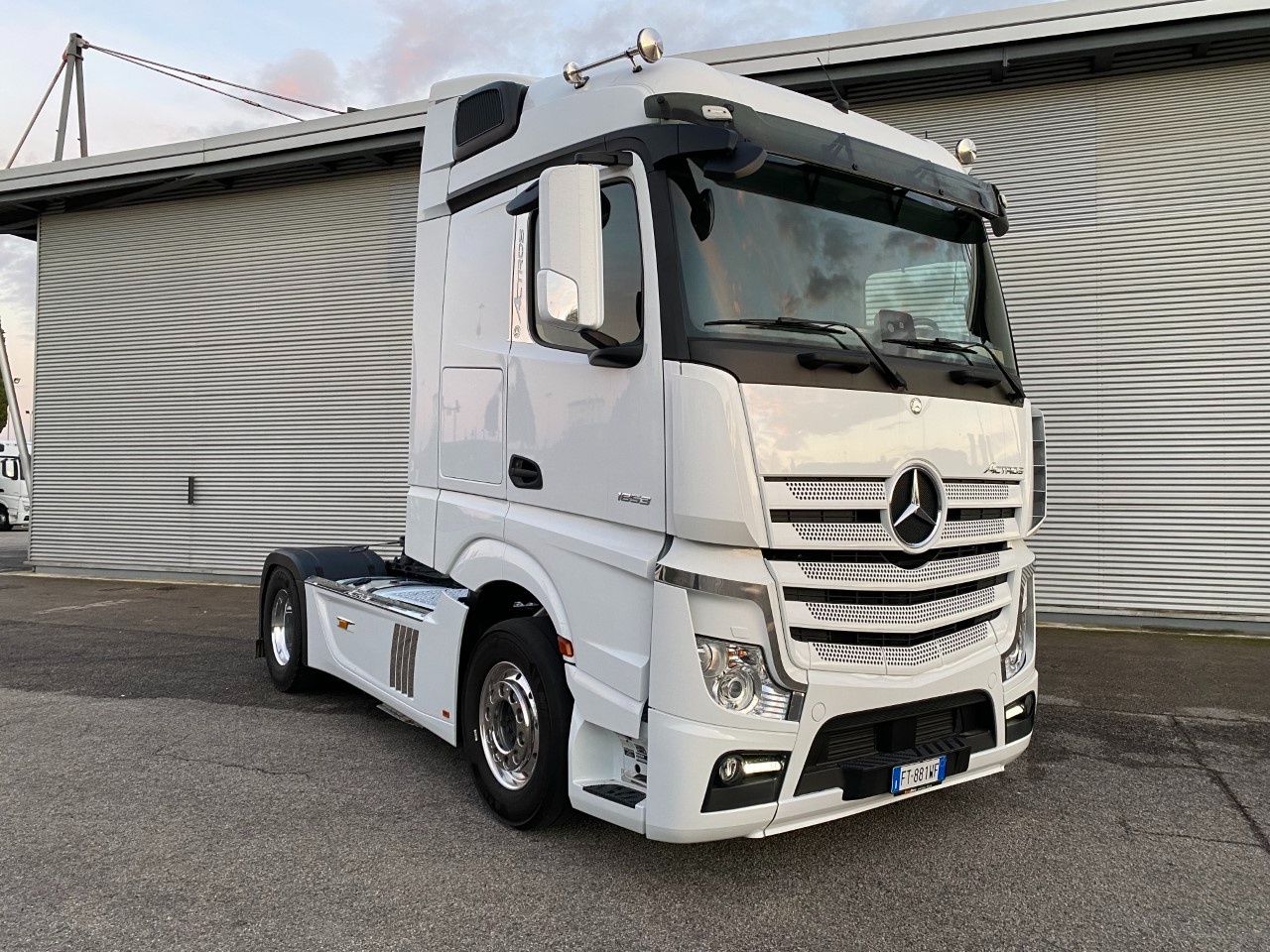 Mercedes Actros actros 1853 LS flat cab. Str.Sp.2,5 Euro VI