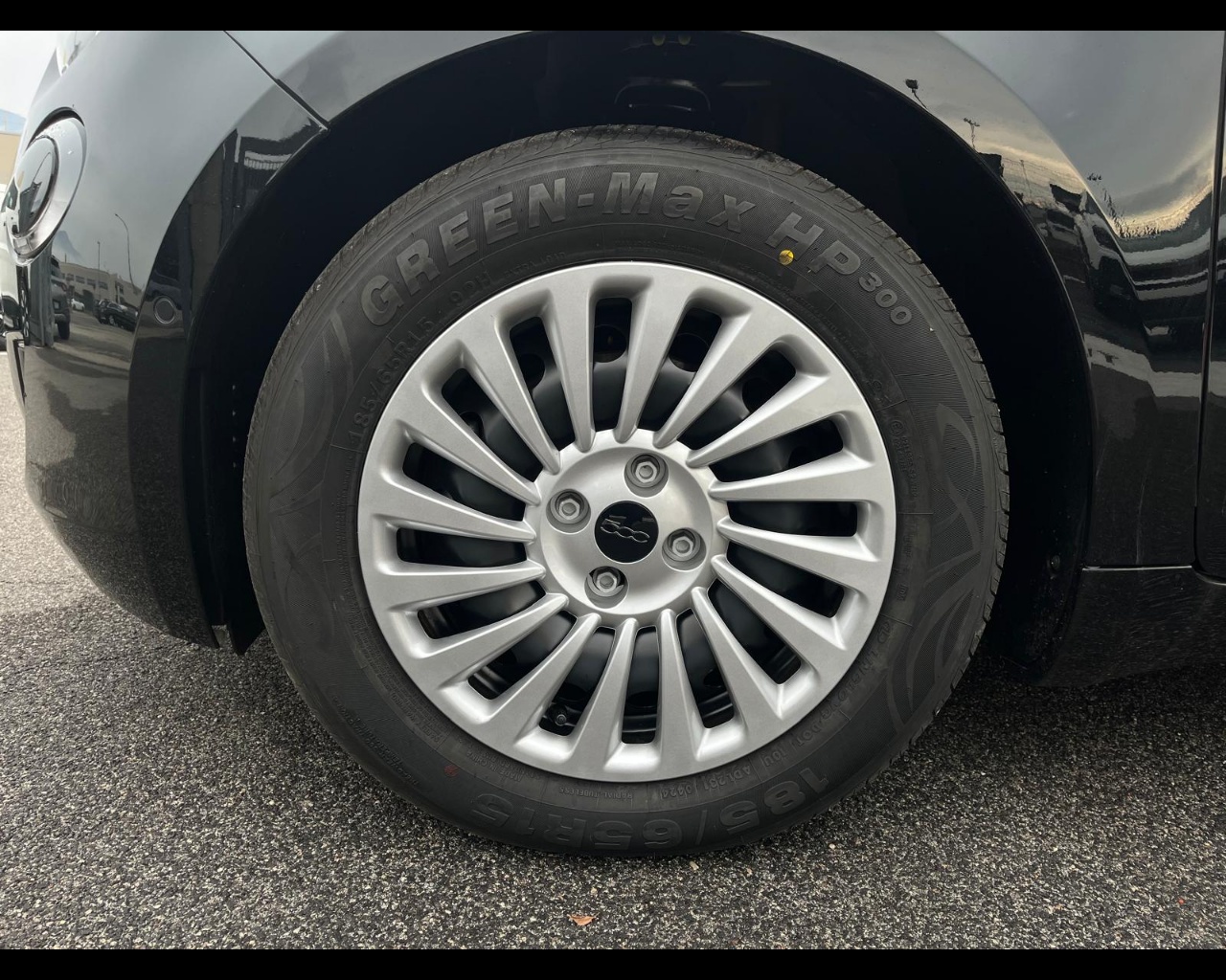 Foto FIAT 500 e Hatchback my25 320 Berlina+Pack tech