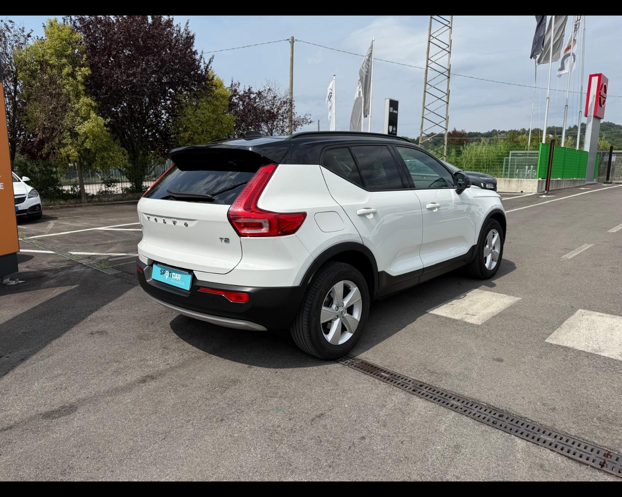 Foto VOLVO XC40 N1 1.5 T2 Momentum Core my21