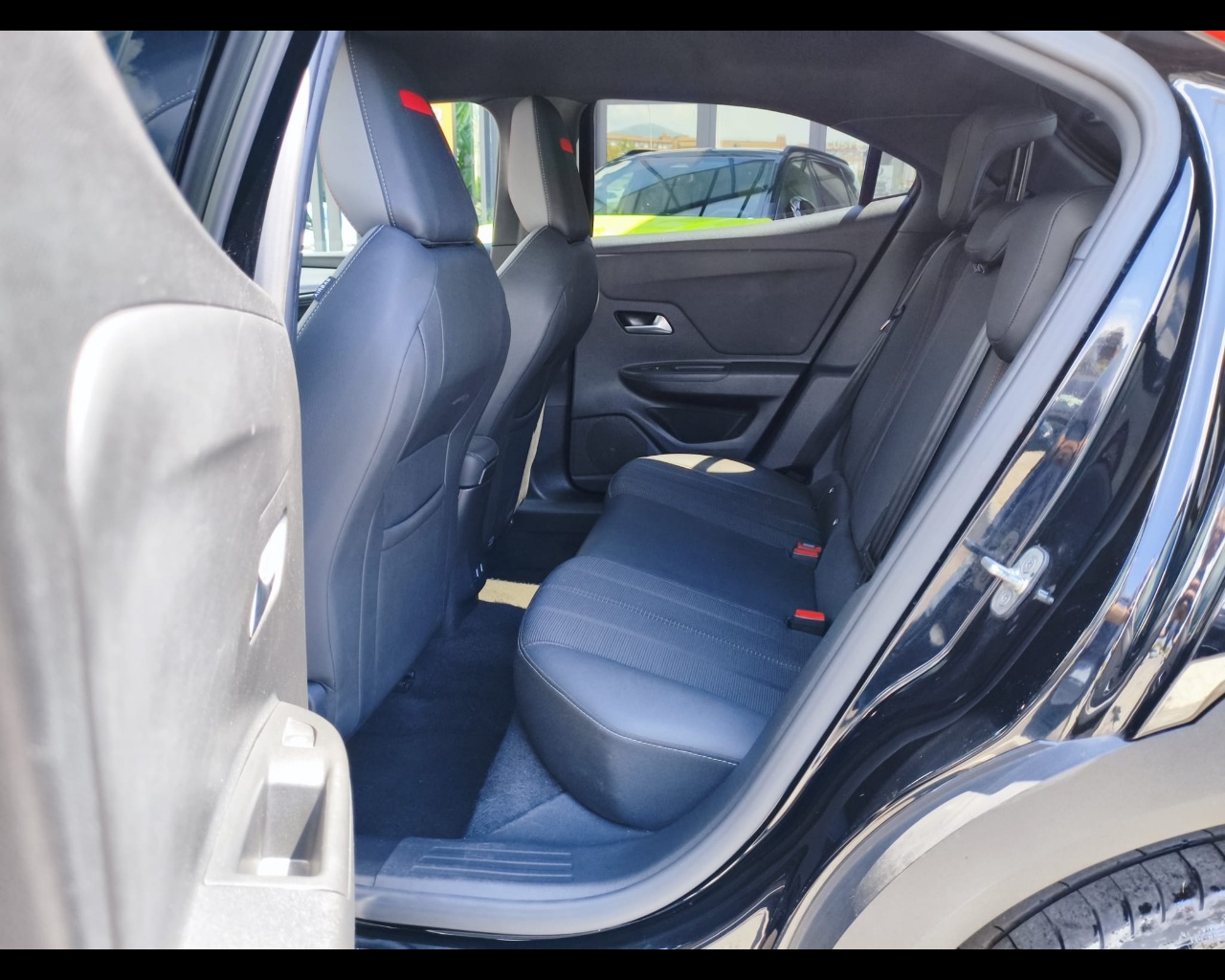 Foto OPEL Mokka 1.2 t GS s&s 136cv