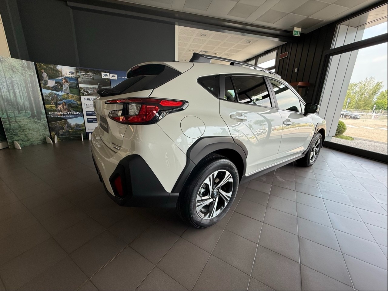 Subaru Crosstrek Crosstrek 2.0 e-Boxer STYLE - 4