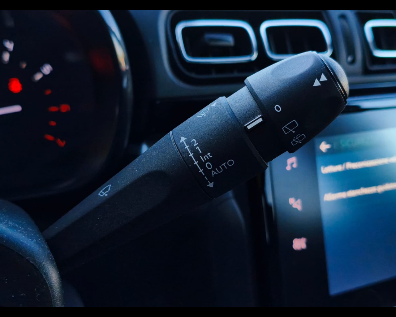Foto CITROEN C3C3 1.2 puretech Shine Pack s&s 83cv