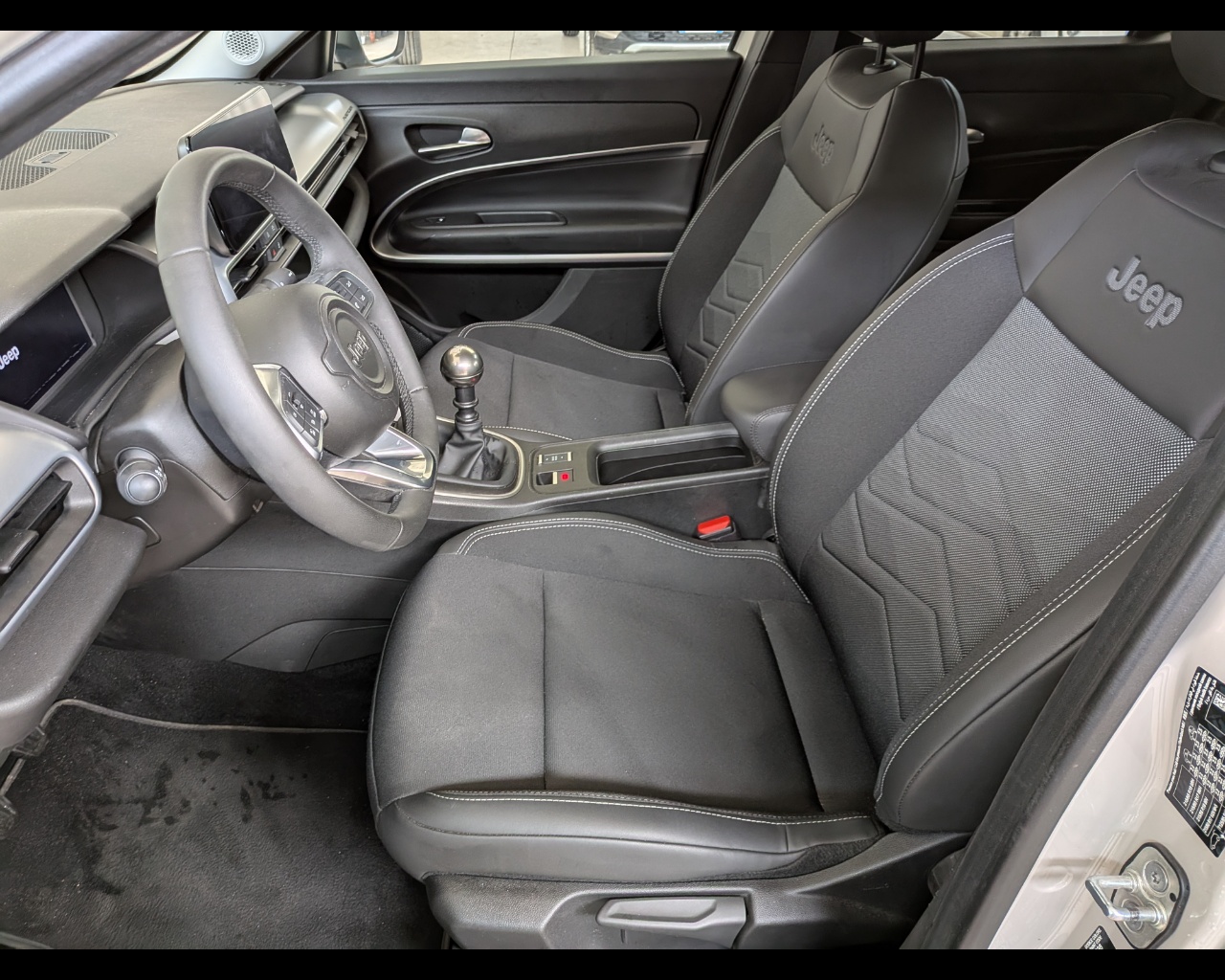 Foto JEEP Avenger 1.2 turbo Summit fwd 100cv