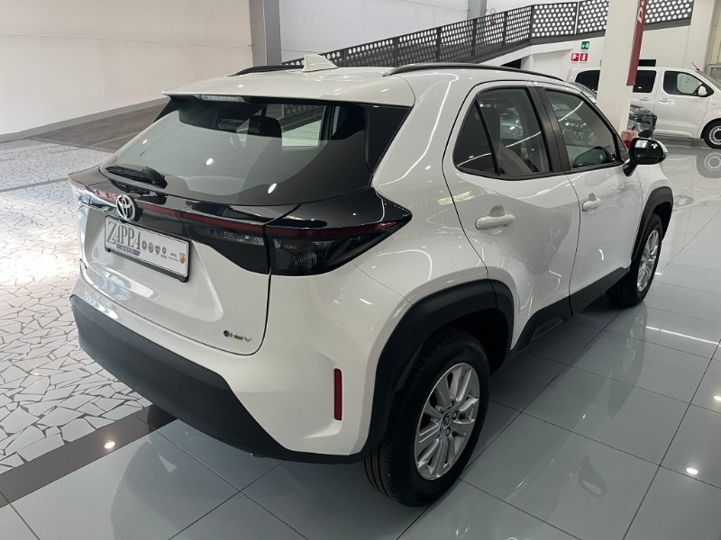 TOYOTA – Yaris Cross 1.5 Hybrid 5p. E-CVT Active