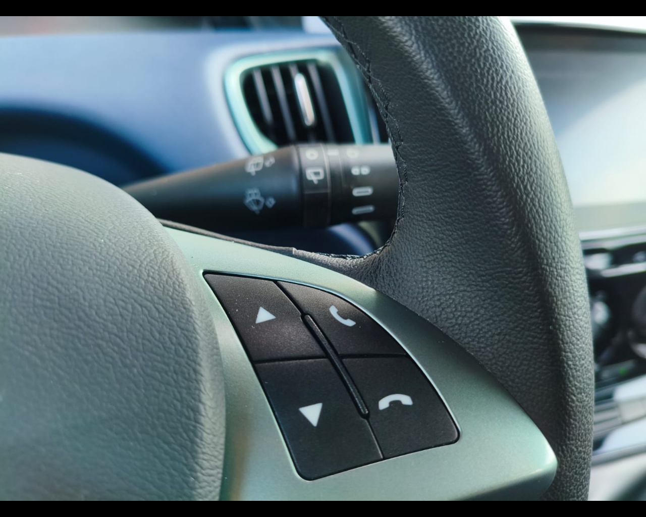 Foto LANCIA Ypsilon 1.0 firefly hybrid Platino s&s 70cv