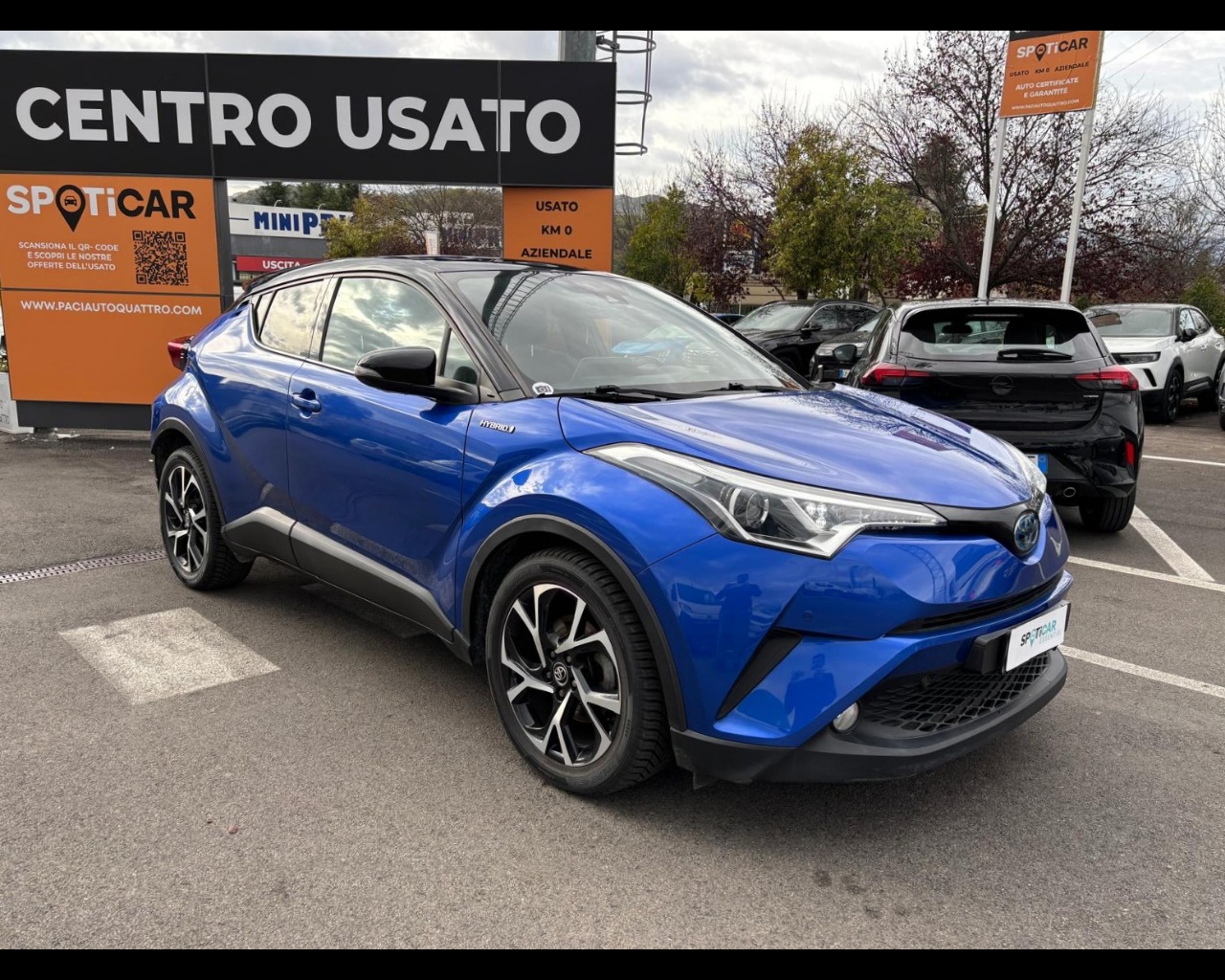 Foto TOYOTA C-HR 1.8h Trend 2wd e-cvt