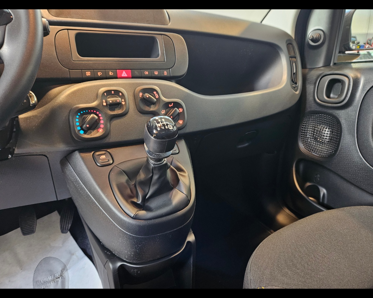 FIAT Panda 1.0 70cv Hybrid Icon Ibrido benzina Aziendale - 8