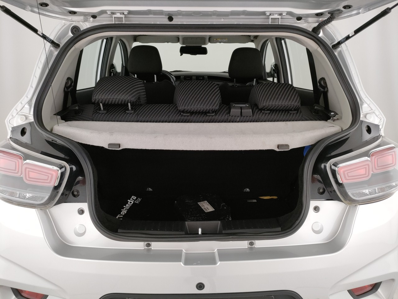 Mahindra KUV100 Usato 2025 KUV100 San Zeno Naviglio