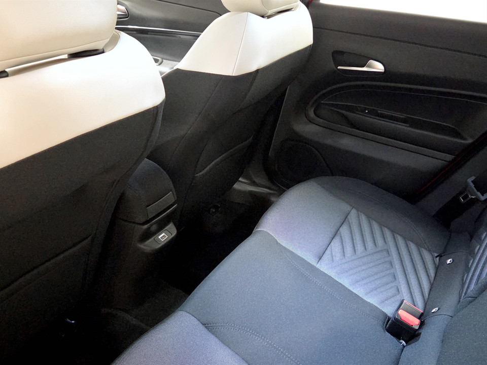 FIAT 600 Hybrid Icon 1.2 Hybrid 145cv Ibrida km0 - 16