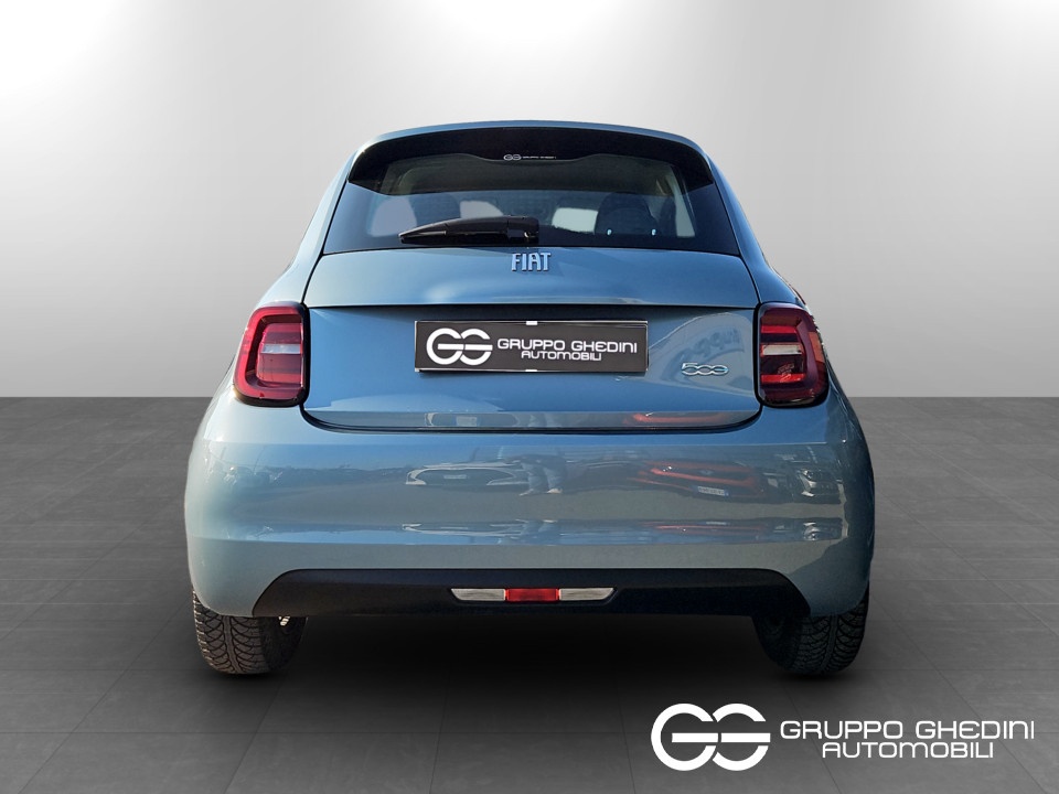 FIAT 500 500e 42 kWh Passion Elettrica usato - 4
