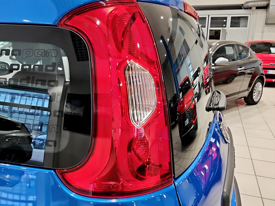 FIAT Panda Pandina 1.0 firefly hybrid Icon s&s 70cv Ibrida usato - 19