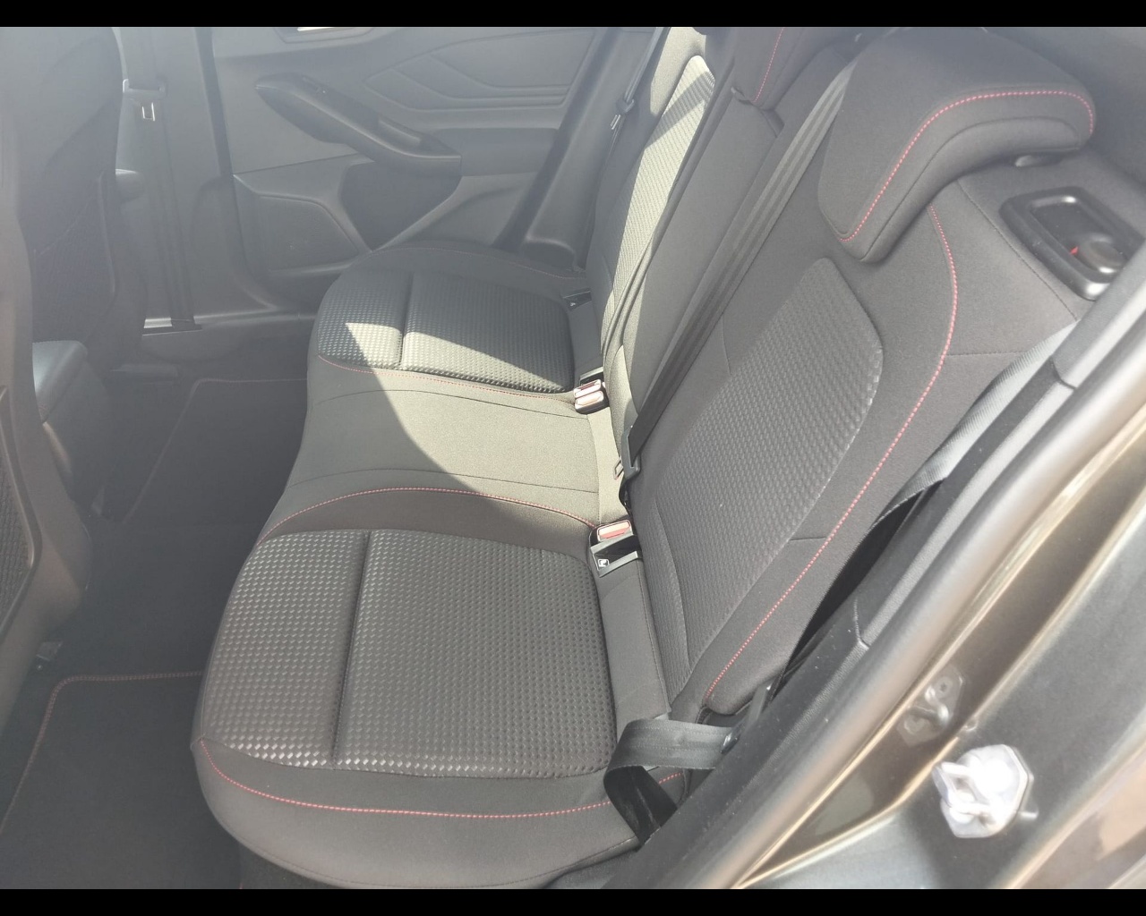FORD Focus 4ª serie Focus 1.0 EcoBoost Hybrid 155 CV 5p. ST-Line X benzina usato - 16