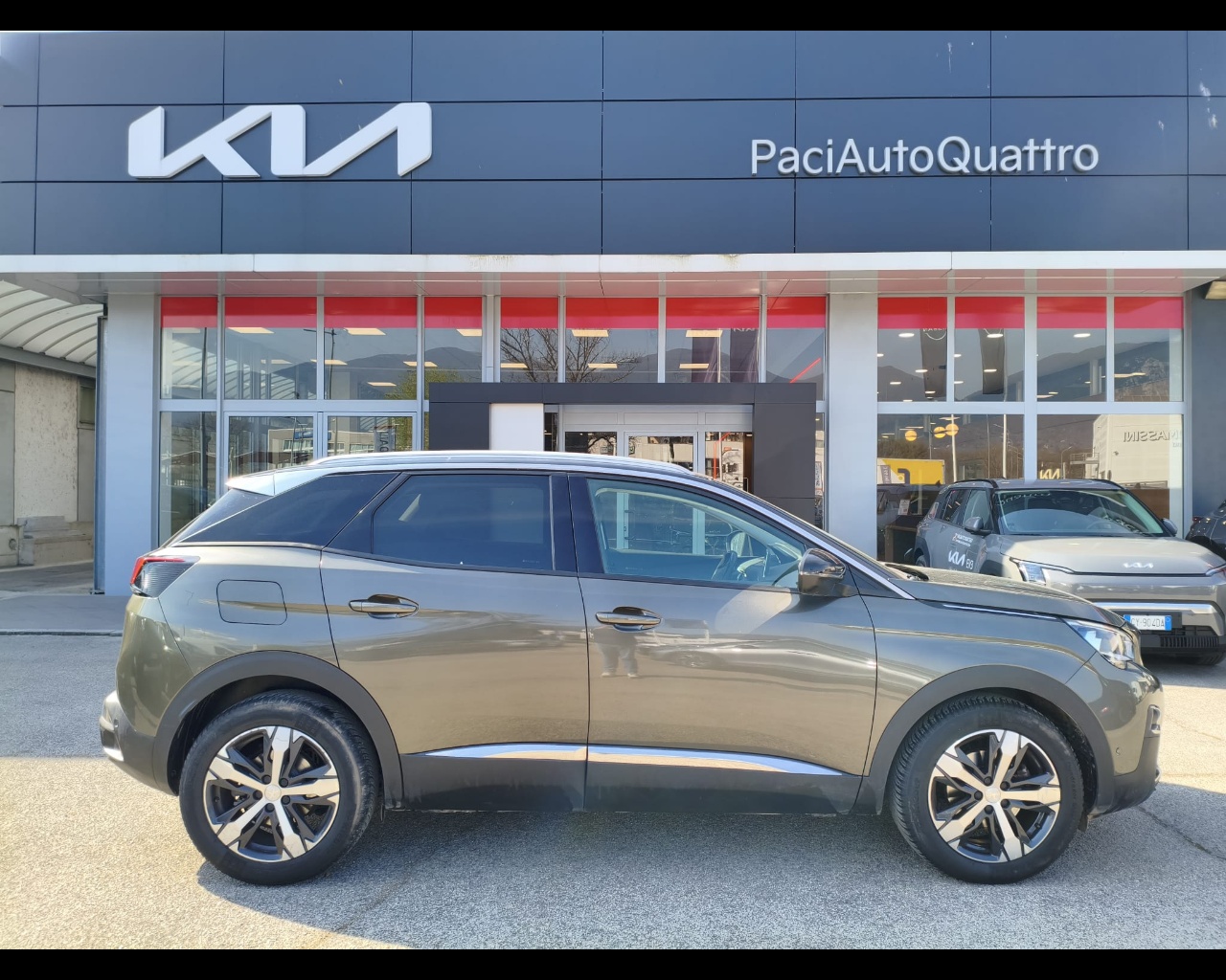 Foto PEUGEOT 3008 1.5 bluehdi Allure s&s 130cv eat8