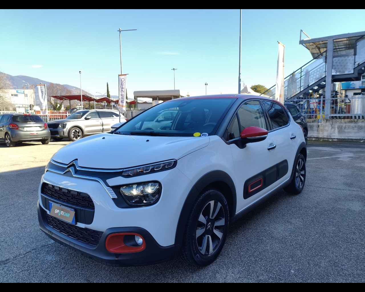 CITROEN C3 1.2 puretech Shine s&s 83cv neopatentati Usata