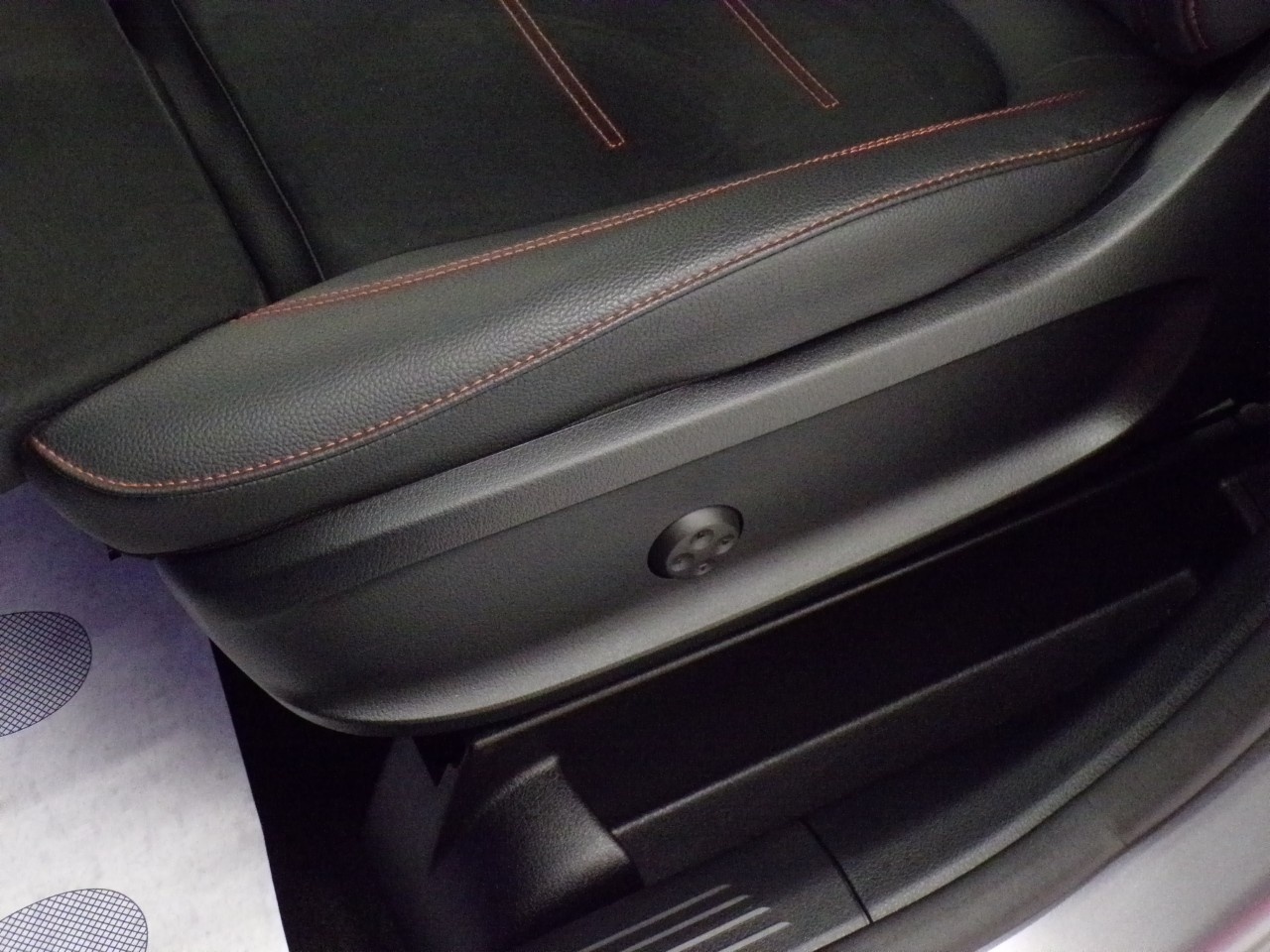 Mercedes-AMG GLA AMG GLA AMG 35 AMG Line Premium Plus 4Matic 8G-DCT - 17