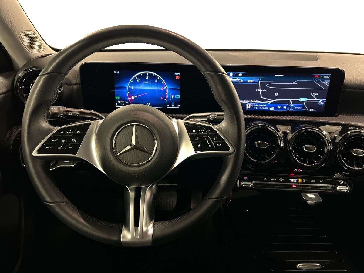Mercedes Classe A Classe A 180 D Advanced Speedshift DCT AMG 8G - 11