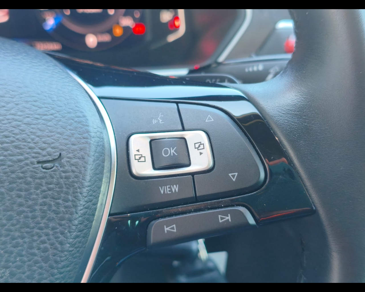 Foto VOLKSWAGEN Tiguan 1.5 tsi Sport 150cv dsg