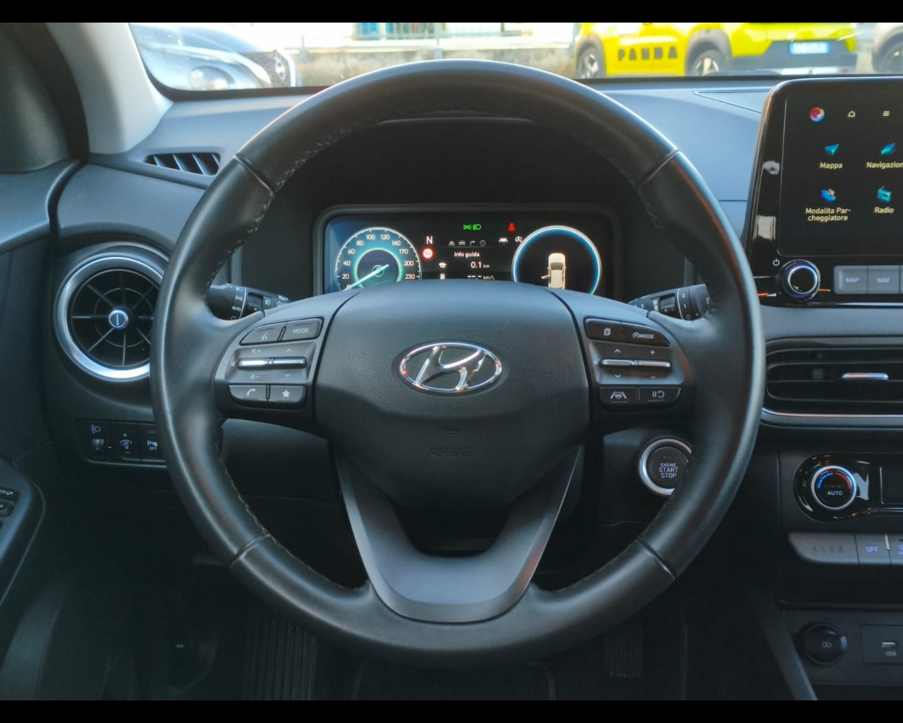 Foto HYUNDAI Kona 1.0 t-gdi 48V Xline Style Pack 2wd 120cv imt