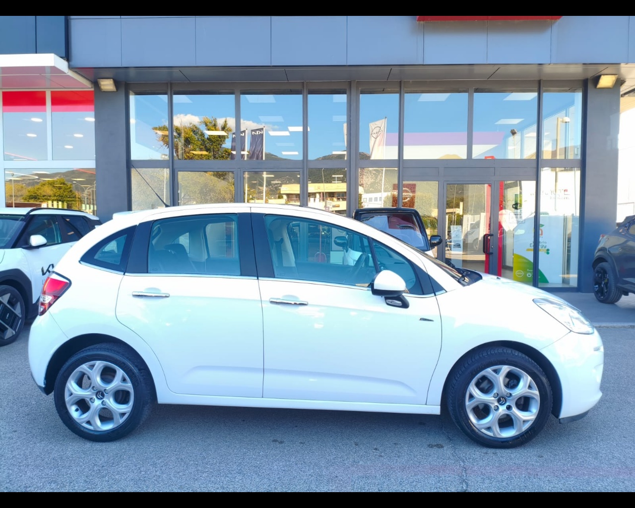 Foto CITROEN C3 1.2 puretech (vti) Exclusive 82cv FL