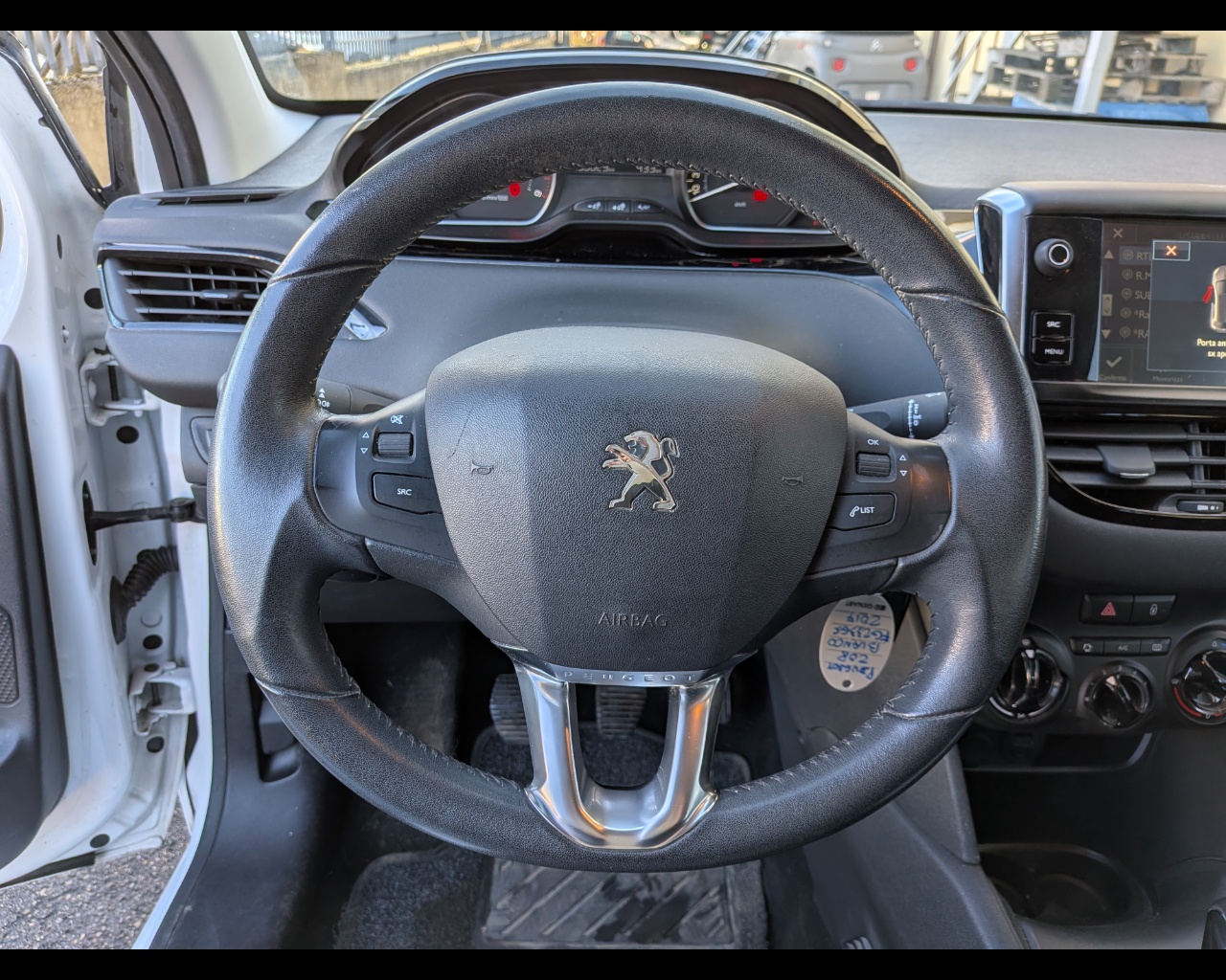 Foto PEUGEOT 208 5p 1.6 bluehdi Active 75cv