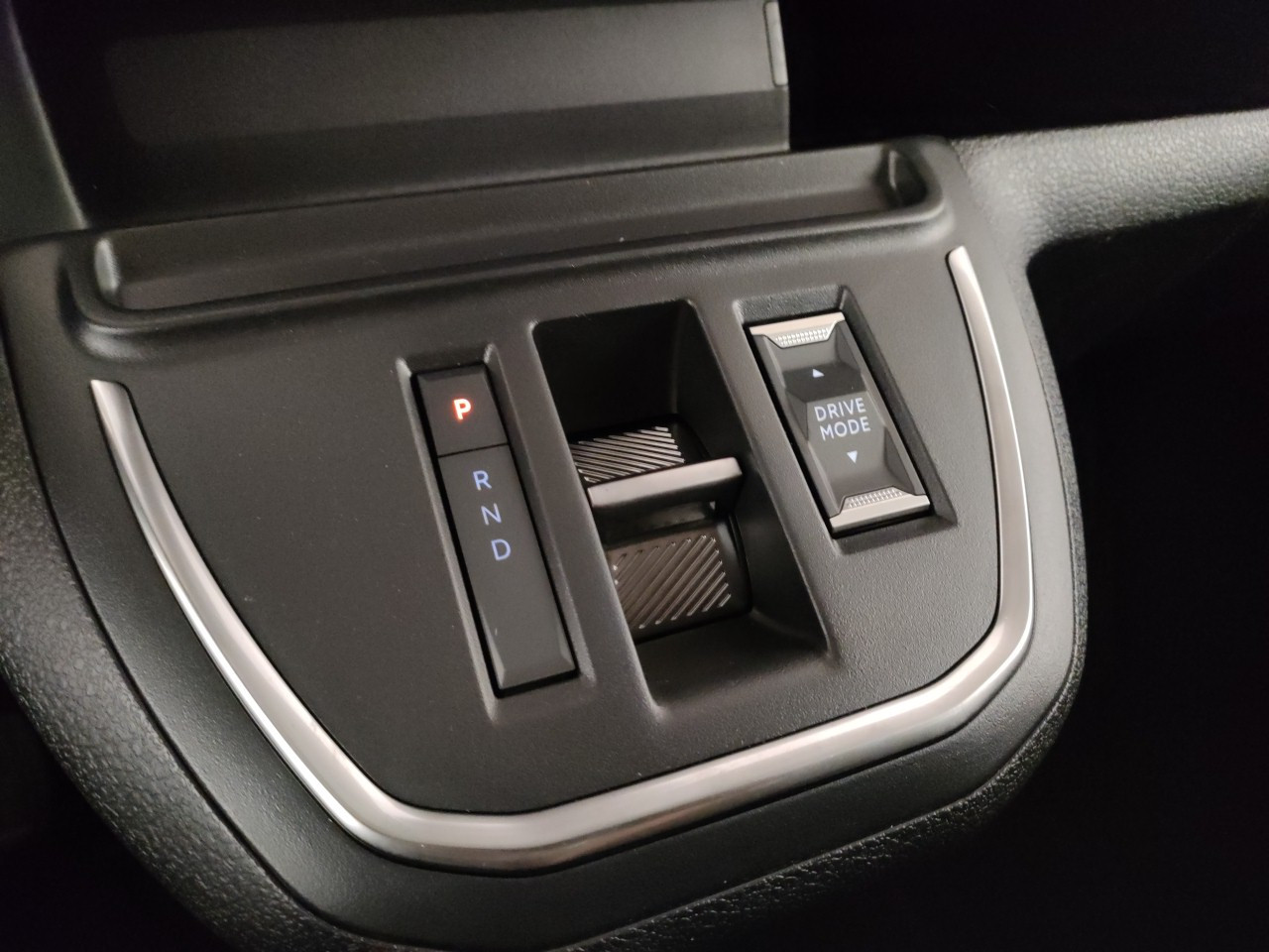 Peugeot Traveller Nuovo diesel Traveller Porto Mantovano