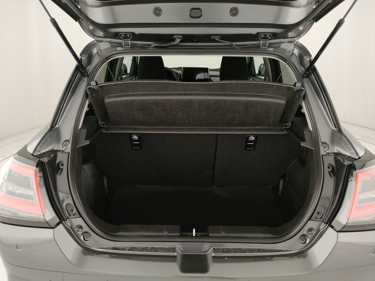 Suzuki Swift Nuovo Ibrido benzina Swift Porto Mantovano