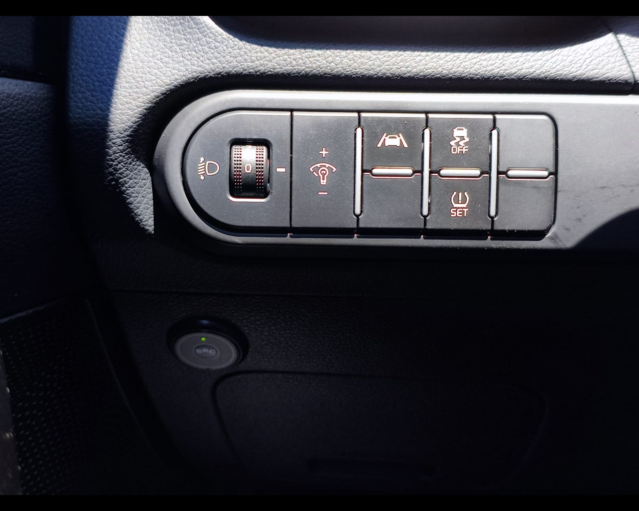 Foto KIA XCeed 1.0 tgdi Gpl Business 117cv mt