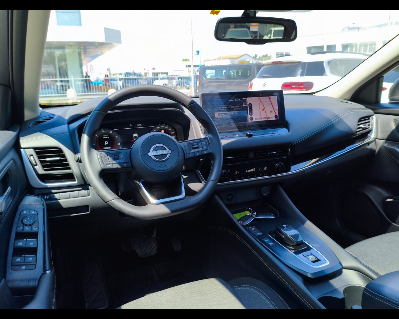 Foto NISSAN Qashqai 1.5 e-power 90th Anniversary 2wd