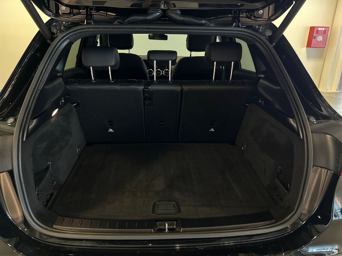Mercedes GLA GLA 200 D Premium 8G-DCT - 8