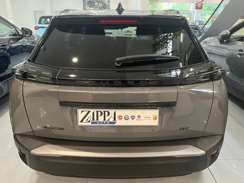 PEUGEOT – 2008 motore elettrico 156 CV GT