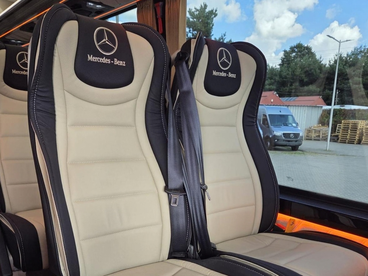 Mercedes Sprinter Sprinter Minibus 19+1+1 posti - 10