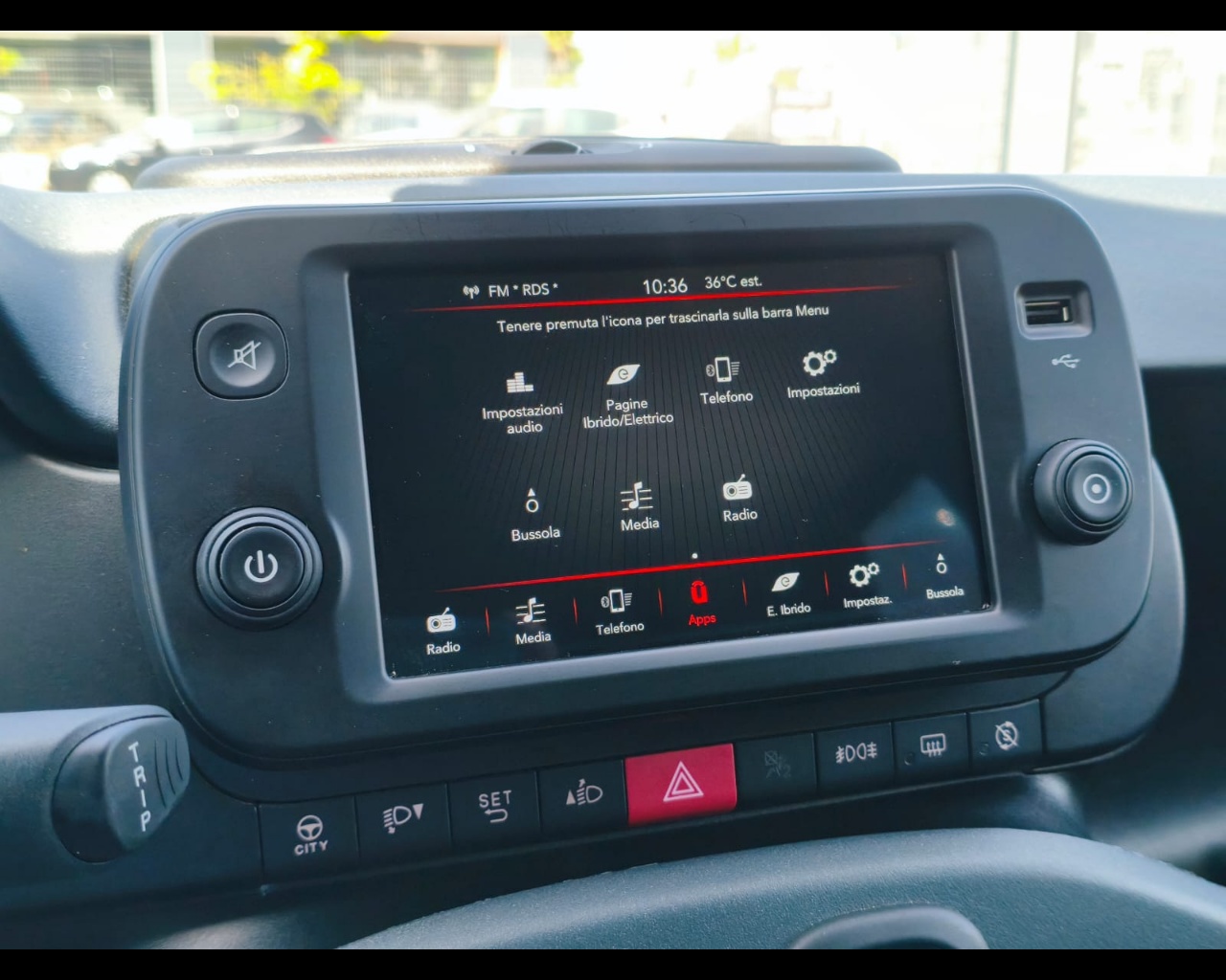 Foto FIAT Panda 1.0 firefly hybrid Cross s&s 70cv 5p.ti
