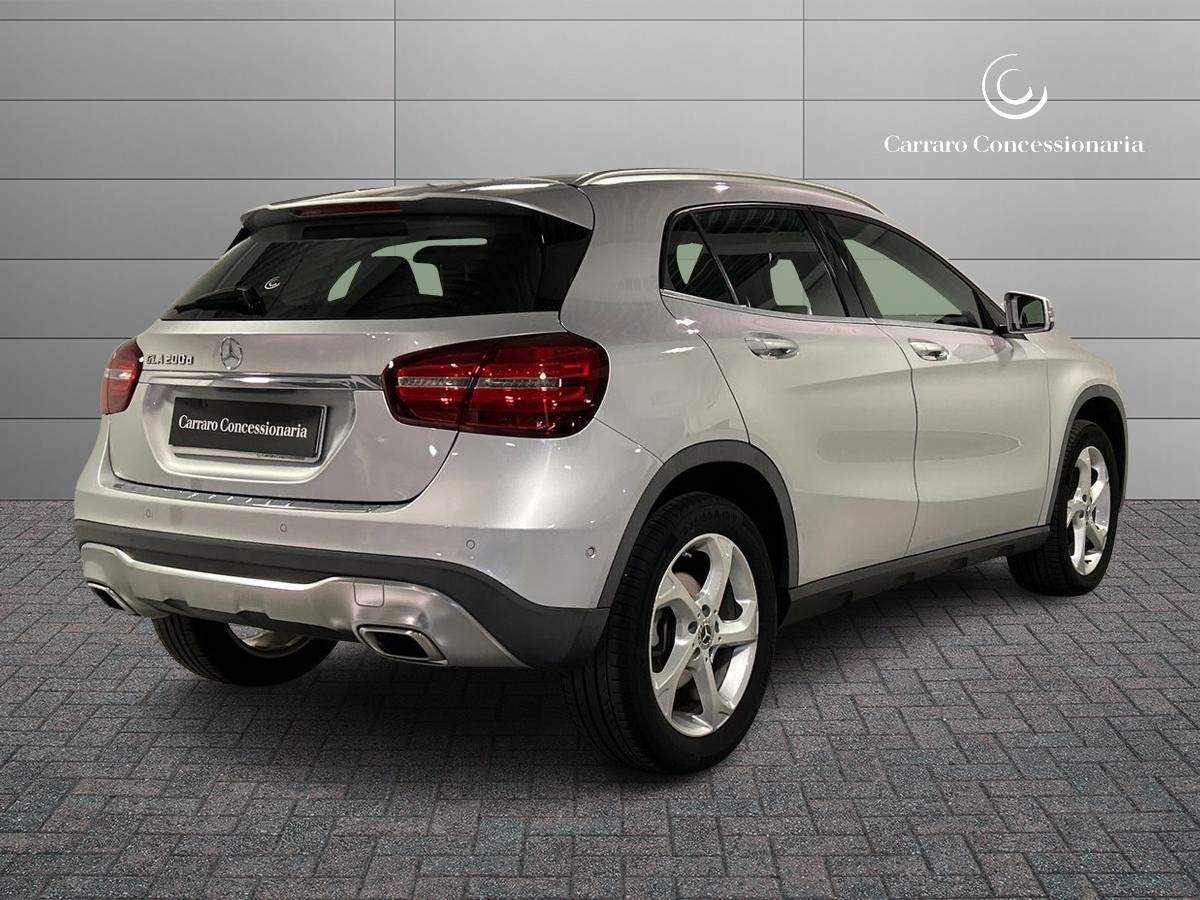 Mercedes GLA GLA 200 D Sport 7G-DCT - 2