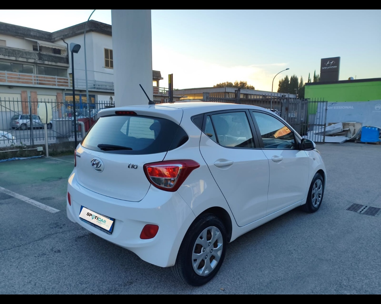 Foto HYUNDAI i10 1.0 Login econext Gpl E6