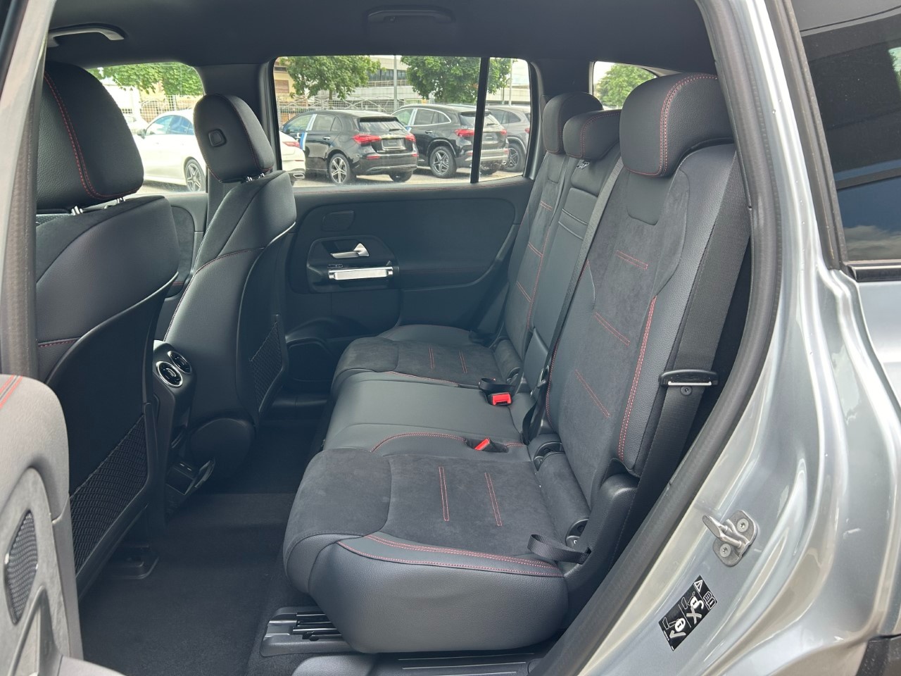 Mercedes EQB EQB 250+ AMG Line Advanced Plus - 13