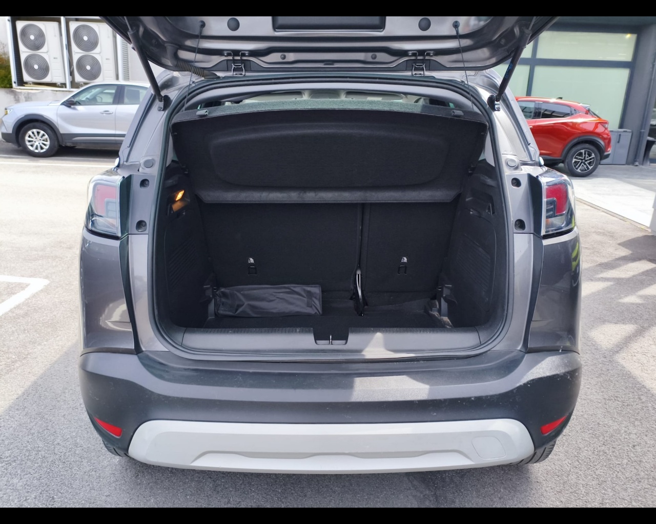 Foto OPEL Crossland 1.5 ecotec Elegance 110cv
