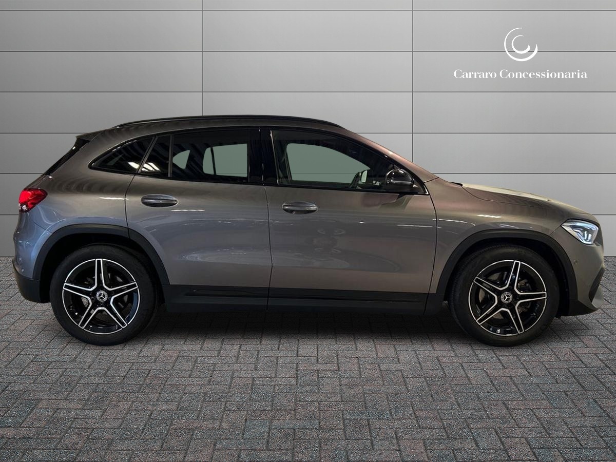 Mercedes GLA GLA 180 D Premium 8G-DCT - 5