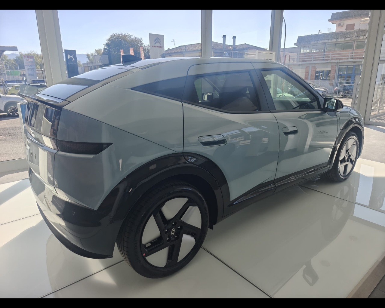 Foto HYUNDAI 6JW5ZFZ7ZHH09PN